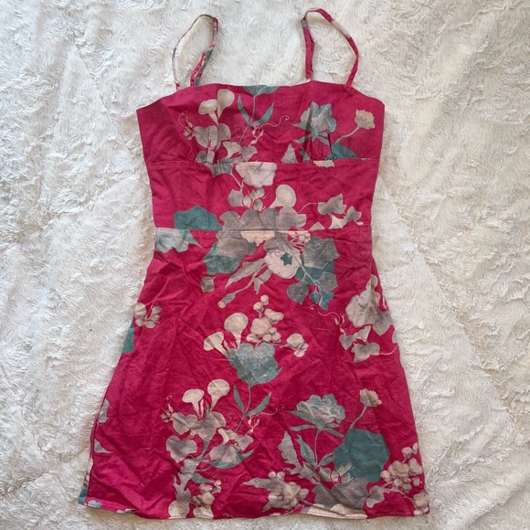 Aritzia Dresses & Skirts - Sunday Best Ennis Dress